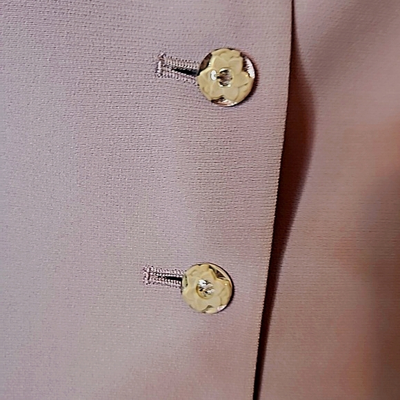 Tahari ASL 2pc Skirt Suit in Dusky Grape; Size 10 Petite - Picture 5 of 5